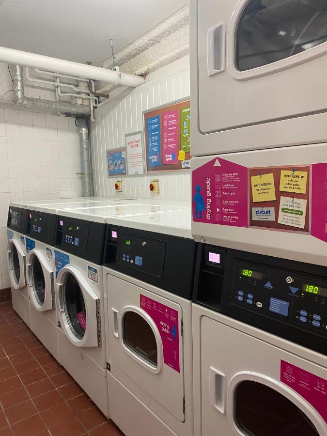 Charming Rooms For Students Only, Cricklewood Lane - Sk London Exteriör bild